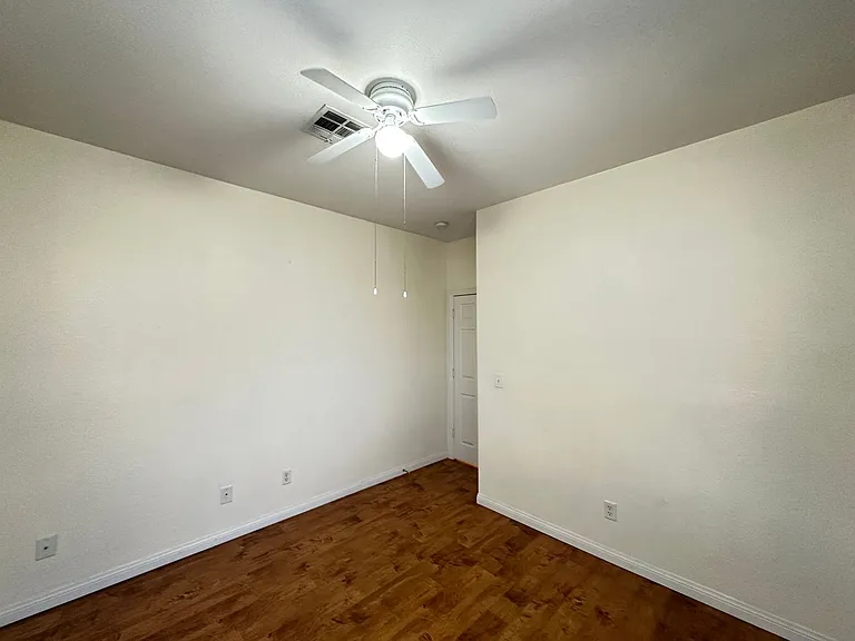 7509 Mulgrave Ct — Photo 17