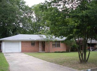 1103 Centenary Dr, Longview, TX 75601