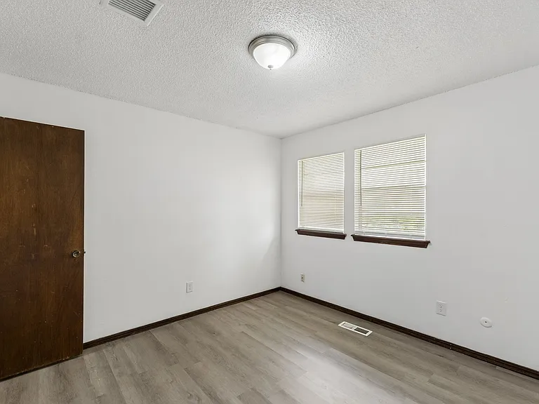 3809 Bradfred St — Photo 22