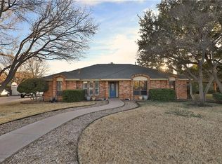 2502 Woodlake Dr, Abilene, TX 79606