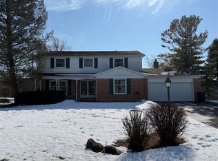 4205 Pinehurst Dr, West Bloomfield, MI 48322