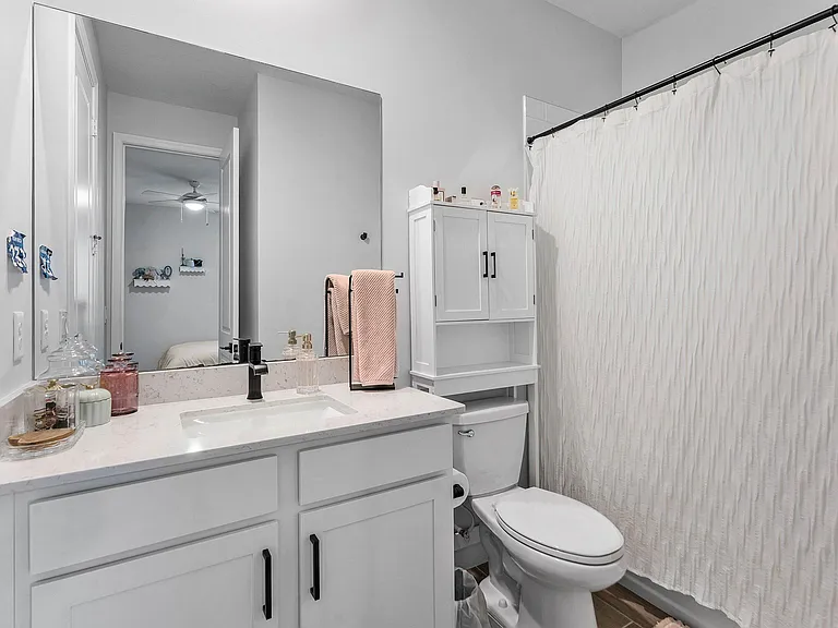 981 Castaway Ct — Photo 24