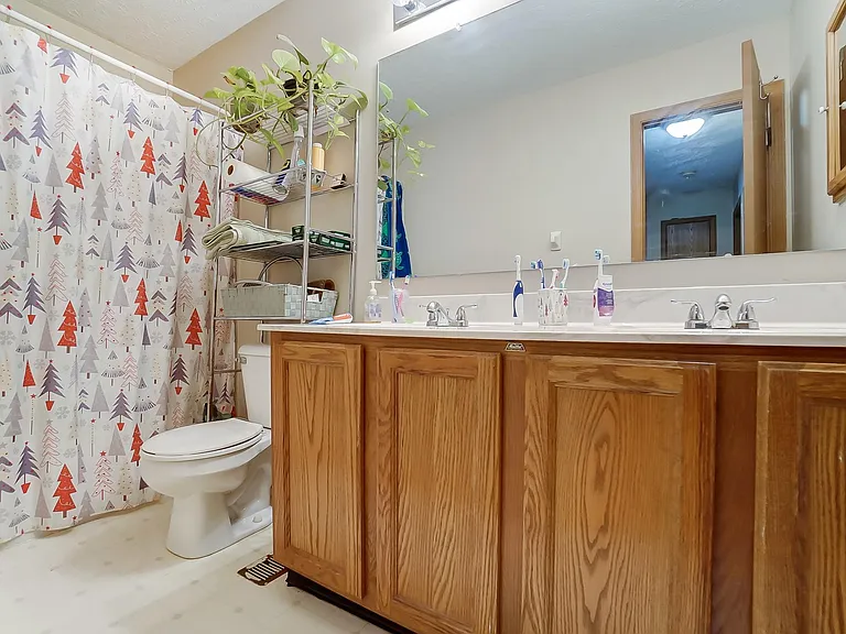 4056 Brookrun Dr — Photo 36