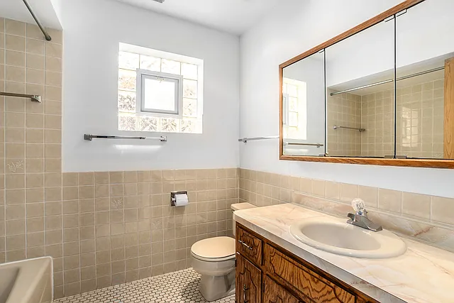 6120 W Eastwood Ave #2 — Photo 8