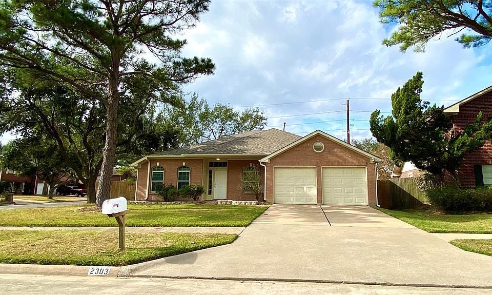 1st image of 2303 Charlton House Ln