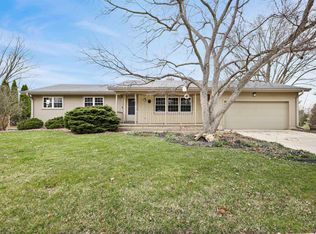 120 Walmar Dr, Sun Prairie, WI 53590