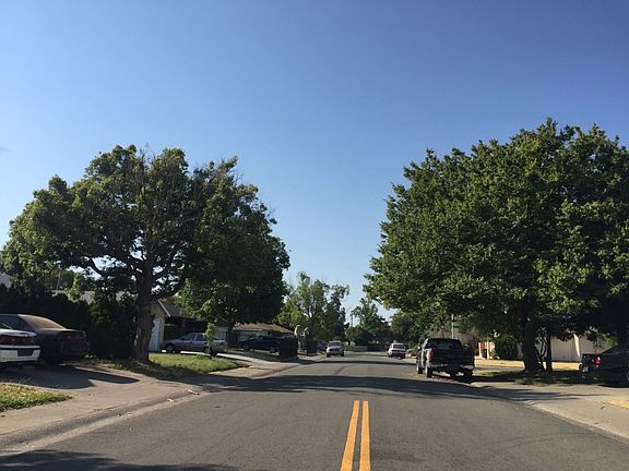 5th image of 6749 Demaret Dr