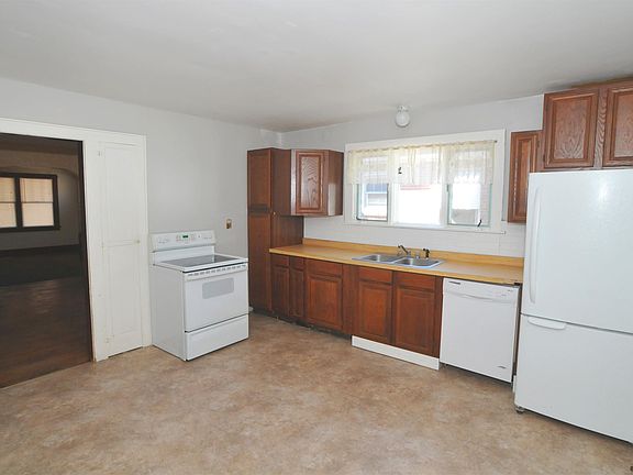 5th image of 45 Rankin Ave