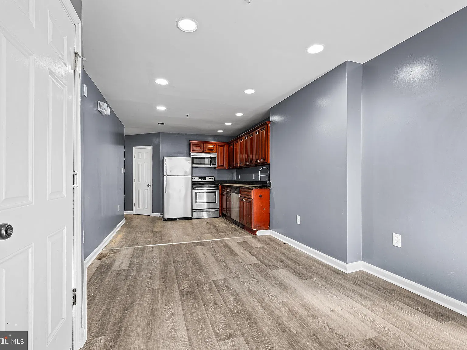 2144 N 18th St — Photo 4