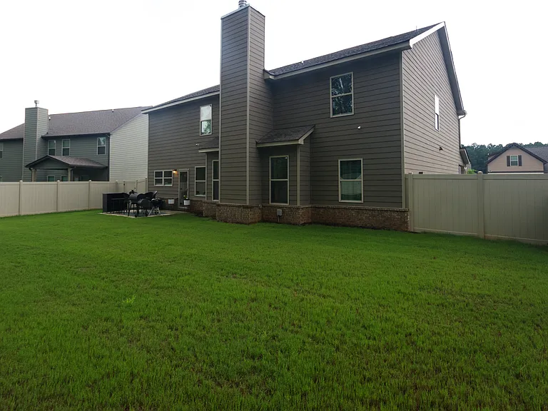335 Charlotte Frances Ln — Photo 2