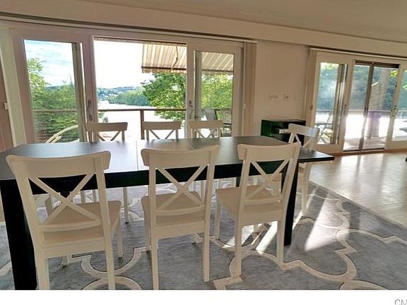 walls of glass doors...its all about the lake!