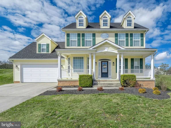 124 Dali Ct, Martinsburg, WV 25403