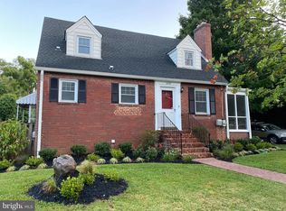 4028 20th Rd N, Arlington, VA 22207