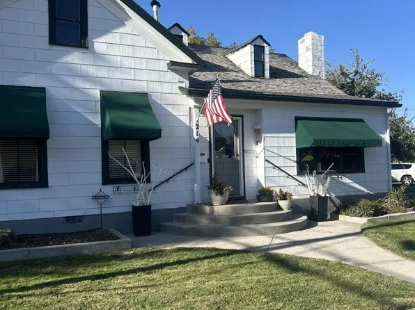214 W Robinson St, Carson City, NV 89703