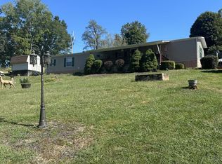 113 Trinity Ln, Pembroke, VA 24136