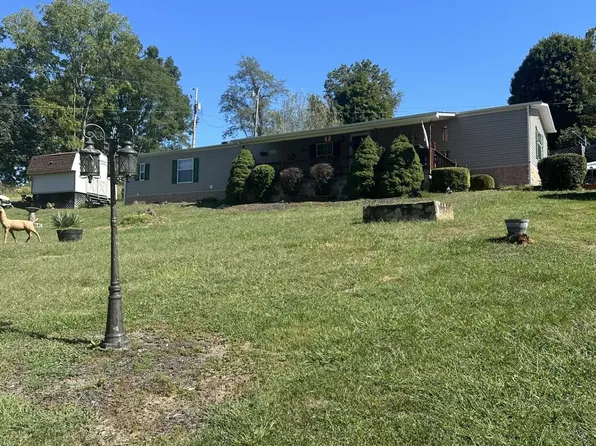 113 Trinity Ln, Pembroke, VA 24136