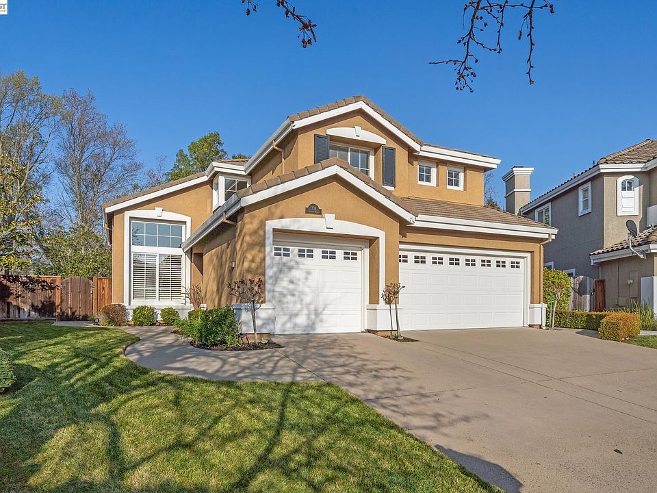 1st image of 334 Squirrel Ridge Way