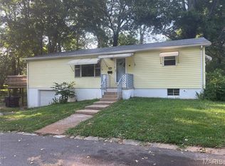 141 S 35th St, Belleville, IL 62226