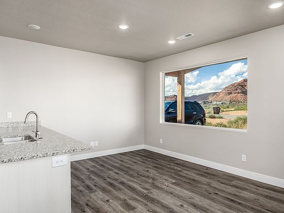 4th image of 4375 E Colt Cir