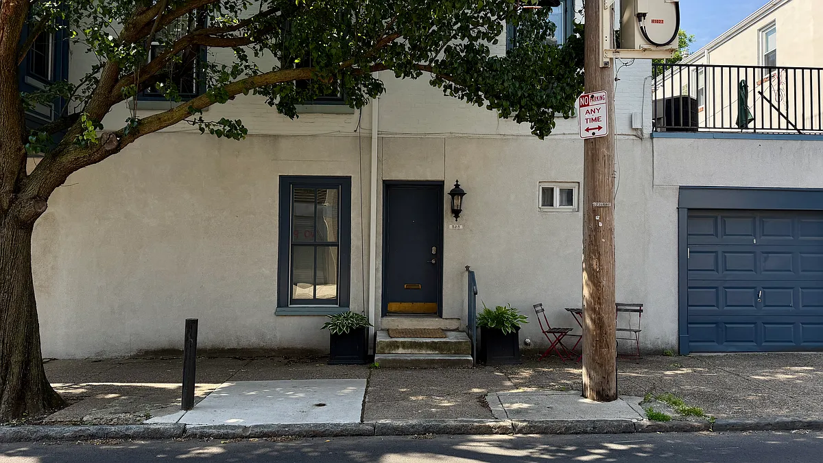 Building Photo - 528 N 21st St #2