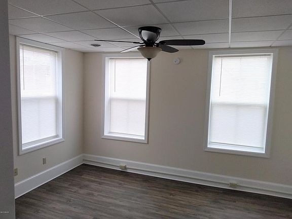 5th image of 326 Broad St APT 4