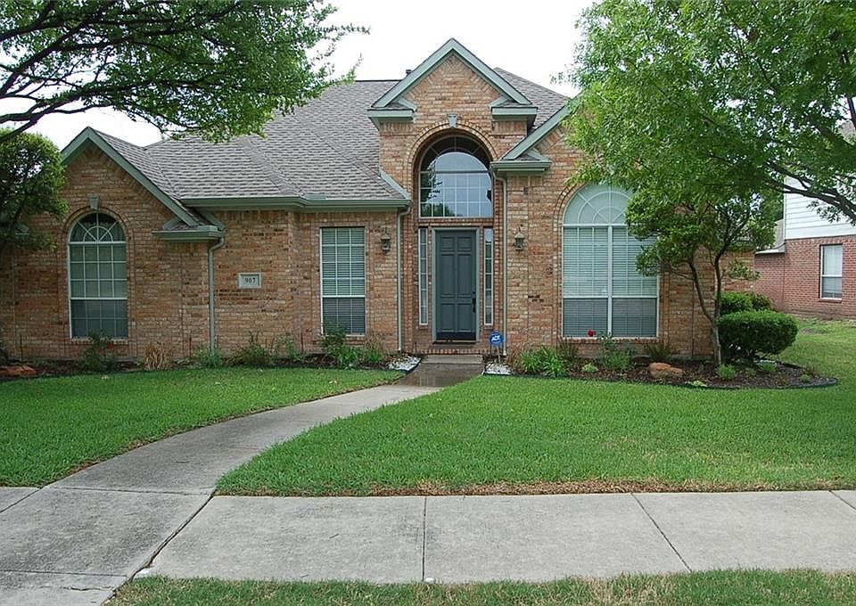 1st image of 907 Cross Plains Dr