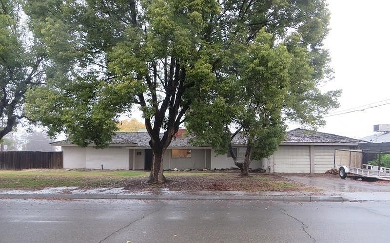 1st image of 234 W Burlwood Ln