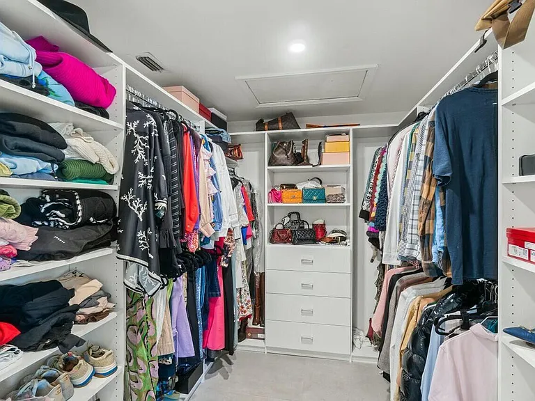 6779 Barrier Reef St — Photo 30