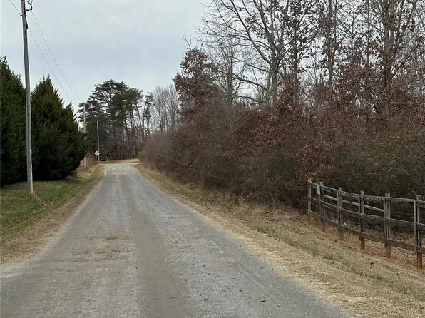 Stine Rd #5, Harmony, NC 28634