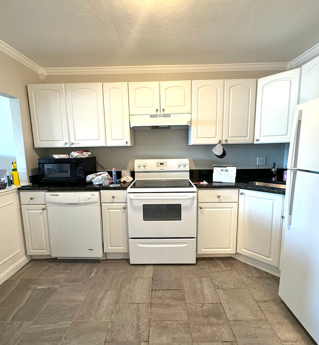 Studio, 500 sqft, $1,900 — Photo 1