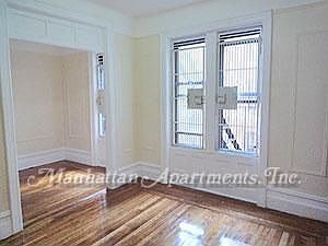 2nd image of 40 Tiemann Pl #3C