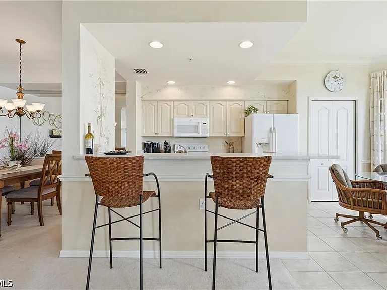 10480 Washingtonia Palm Way #1126 — Photo 11