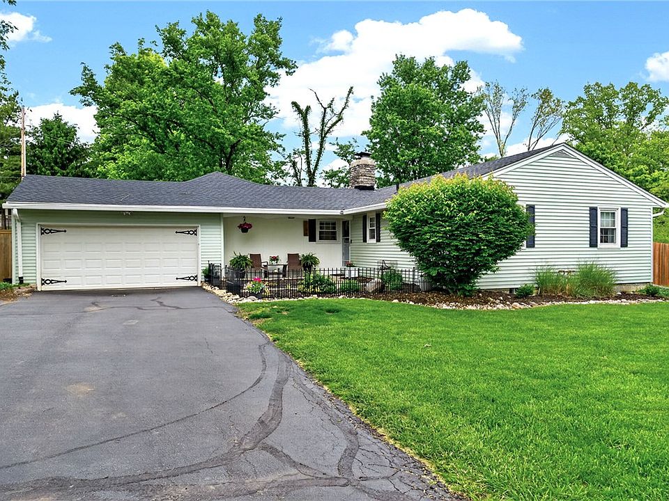 1st image of 3194 Birchall Dr
