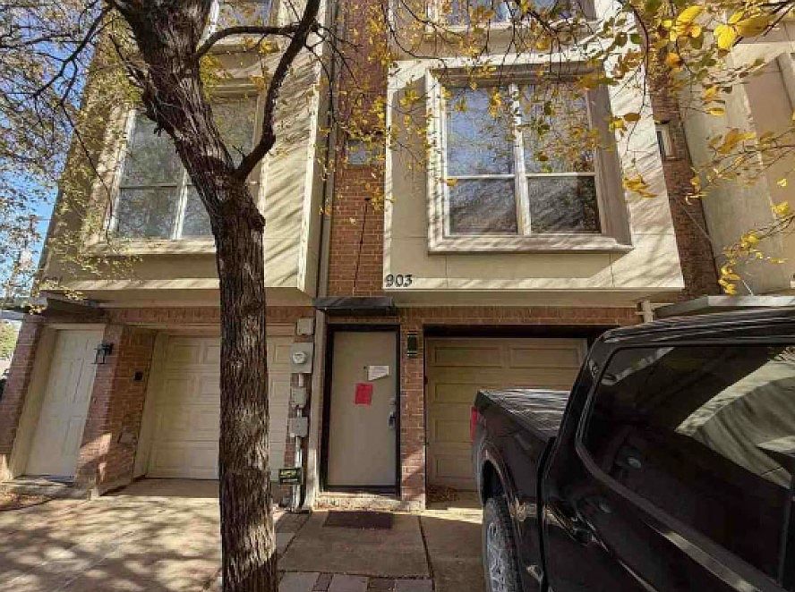 1st image of 903 Glenn Crossett St
