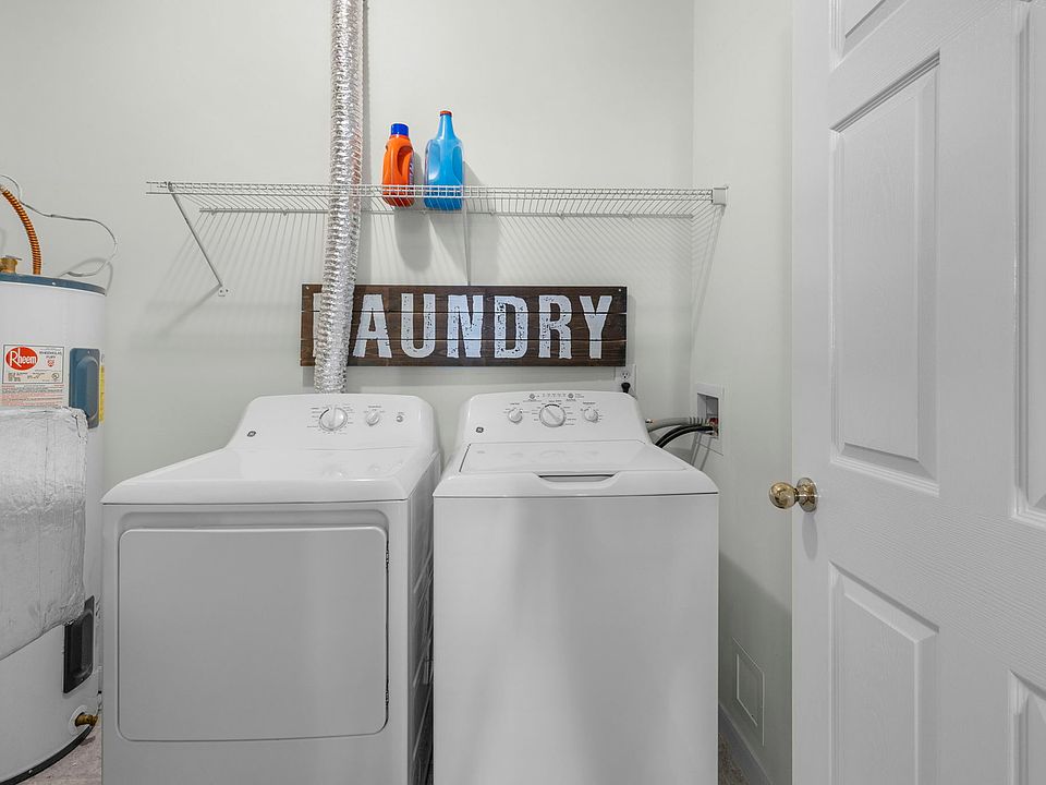 Enjoy the convenience of an in-unit washer and dryer at The Quarters, student housing near UL Lafayette.