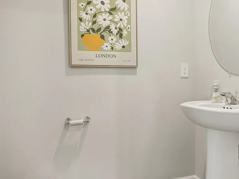 1024 Keyes Pl — Photo 33