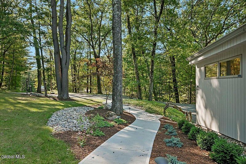 5th image of 79 Cole Lane
