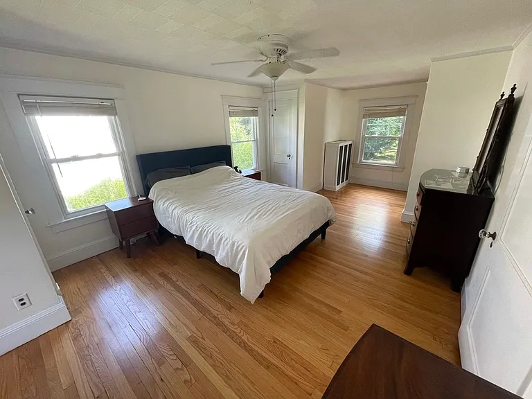 65 Spadina Pkwy — Photo 7