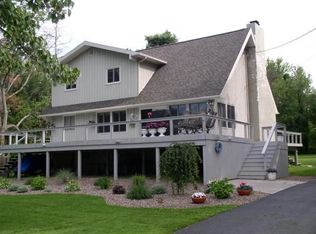 1092 Lucas Rd, Bridgeport, NY 13030