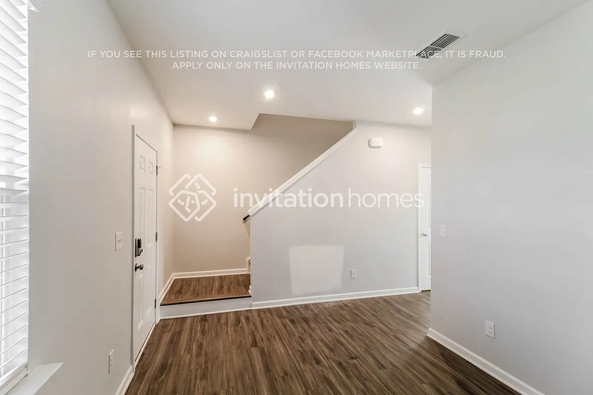 Building Photo - 4114 Ferris Ln