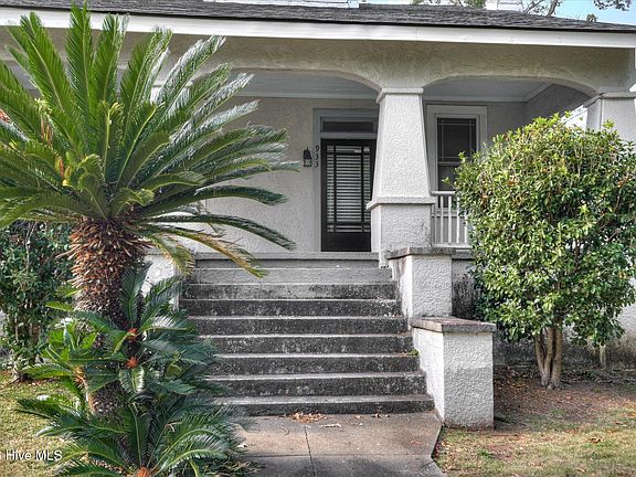 2nd image of 933 Russell Street