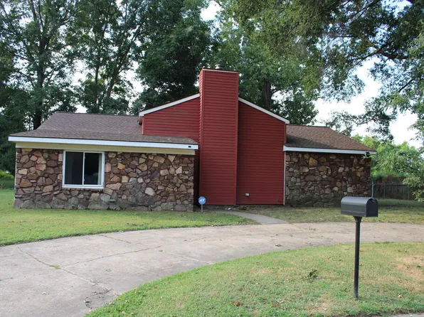 505 Carriage Cv, Marion, AR 72364