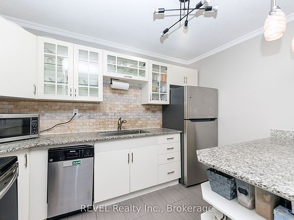 3rd image of 1300 Upper Ottawa St #43