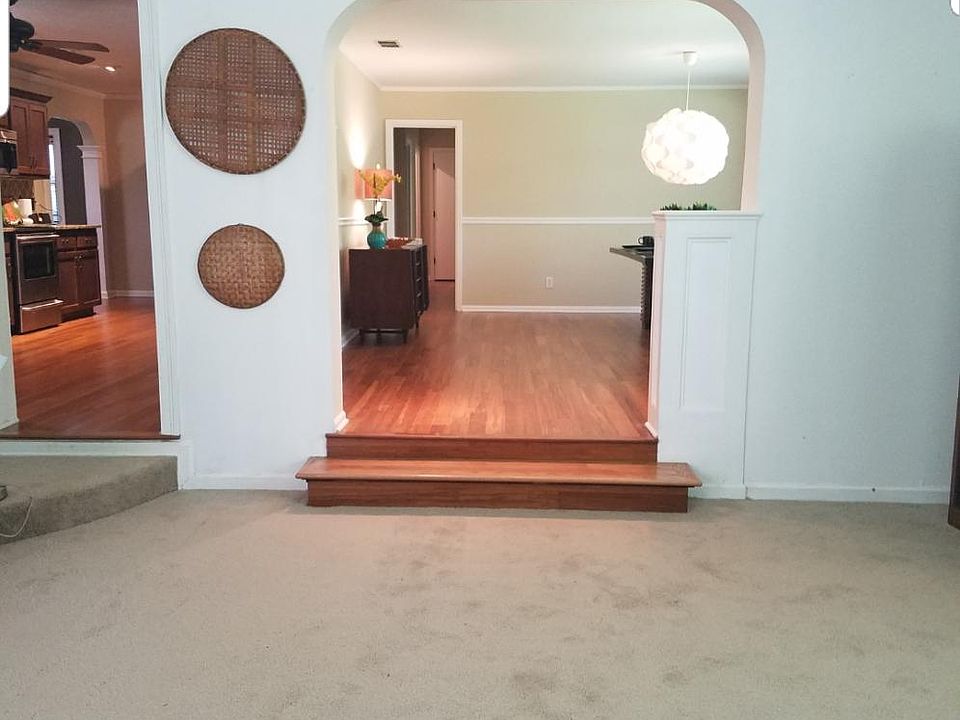 2nd image of 235 Harbin St