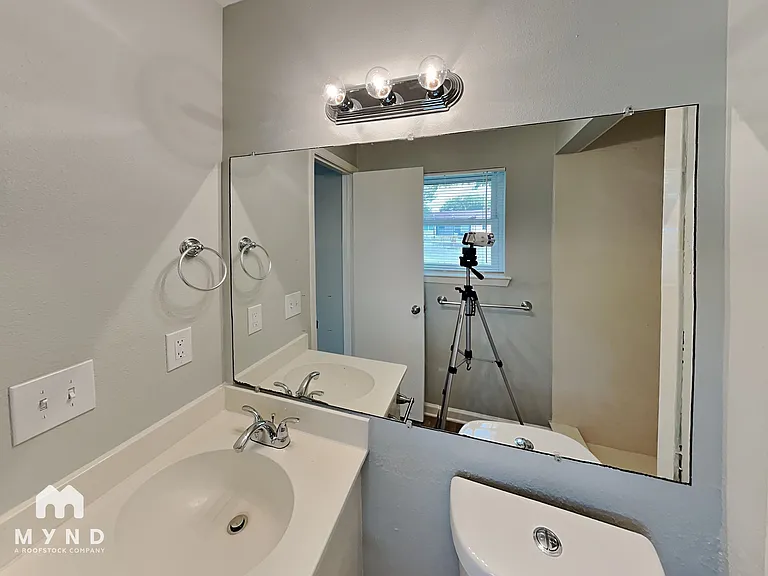 14839 Green Valley Dr — Photo 13