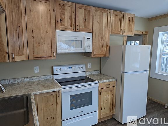 5th image of 2324 Tower Ave #2324