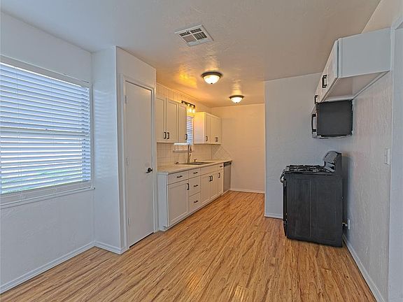 5th image of 311 N Cimarron Rd