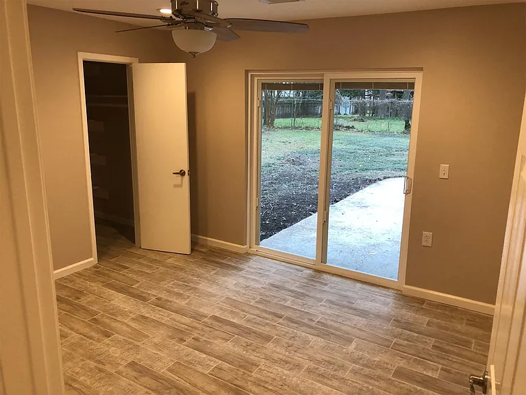 25610 Spring Ridge Dr — Photo 11