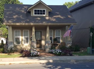 522 SW 15th St, Blue Springs, MO 64015