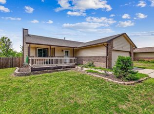 1643 N Timbers Edge Ct, Mulvane, KS 67110